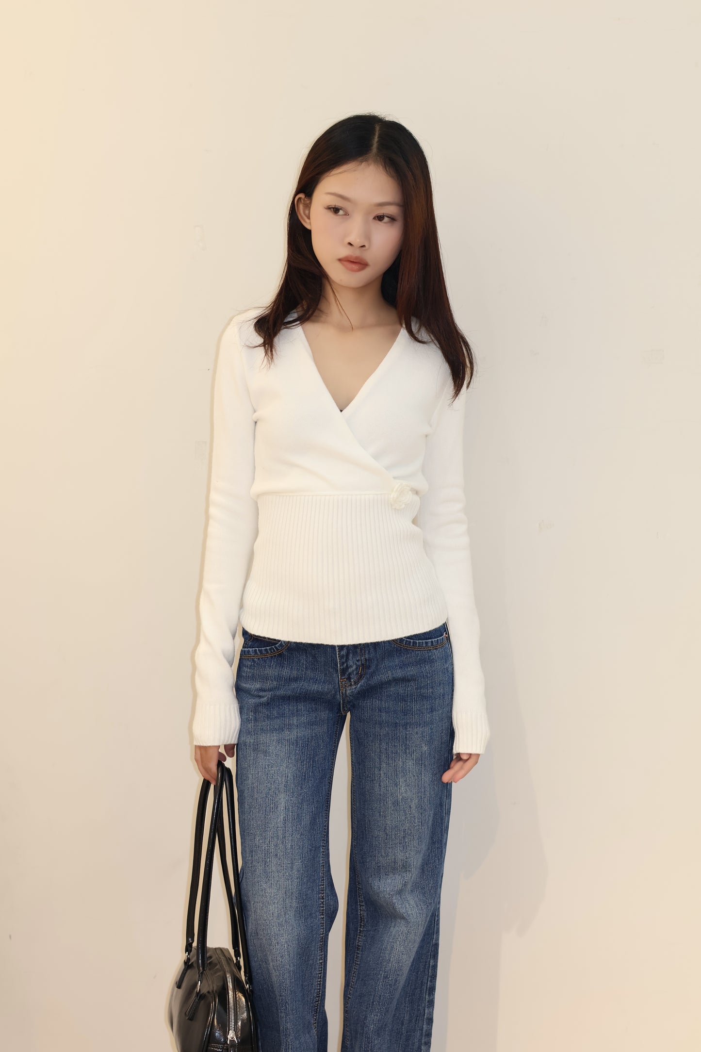 WAIST CINCH V CUT SWEATER