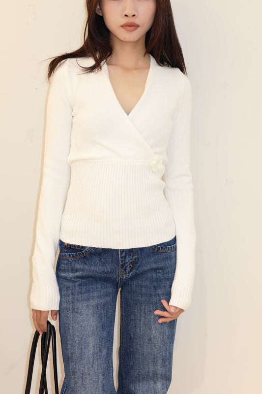 WAIST CINCH V CUT SWEATER