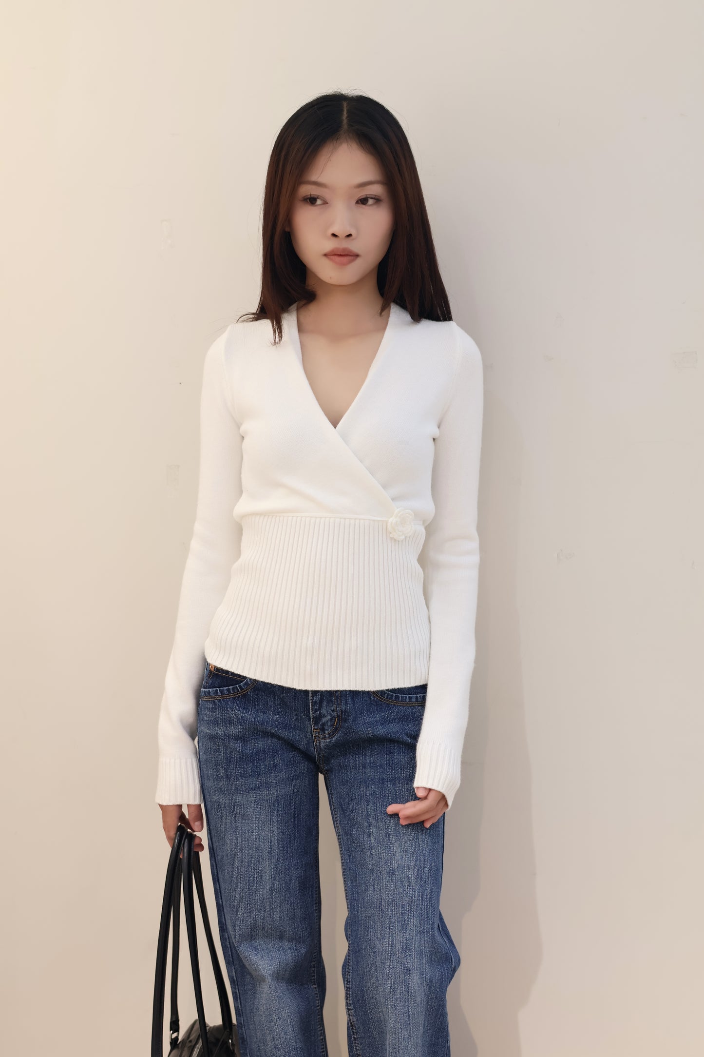 WAIST CINCH V CUT SWEATER