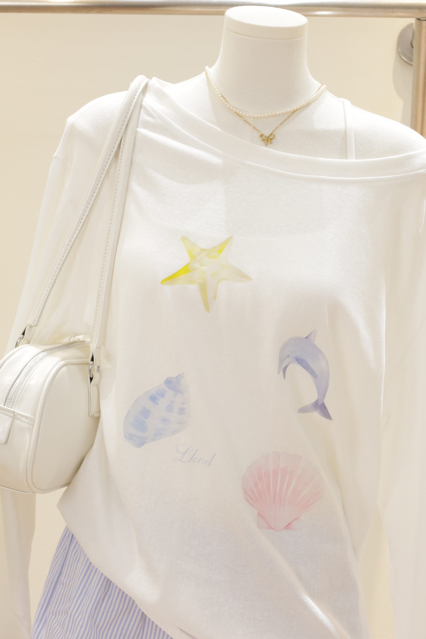 Beach vibes Half shoulder tee