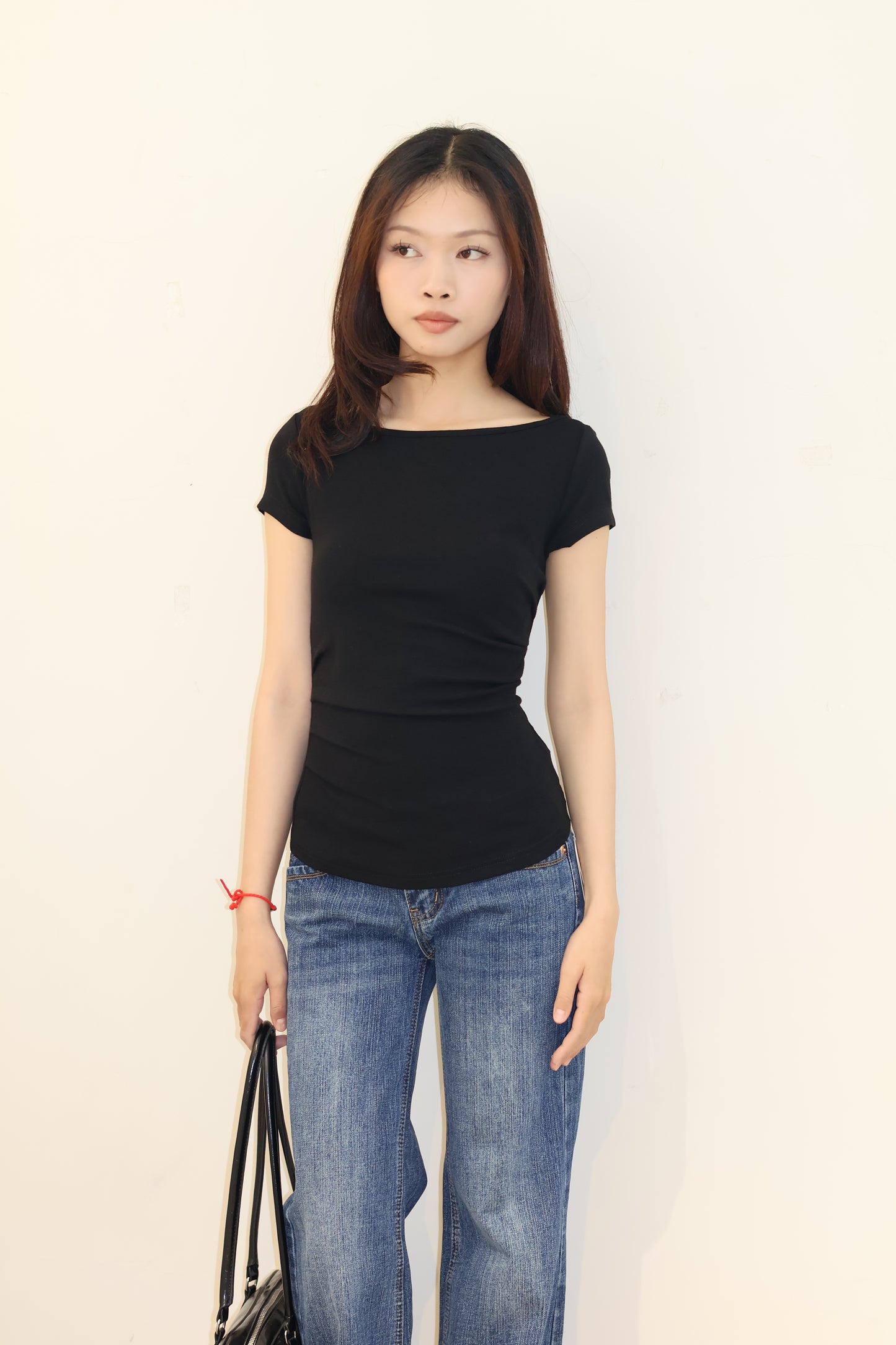 BOAT NECK BUCKLED BACK TOP