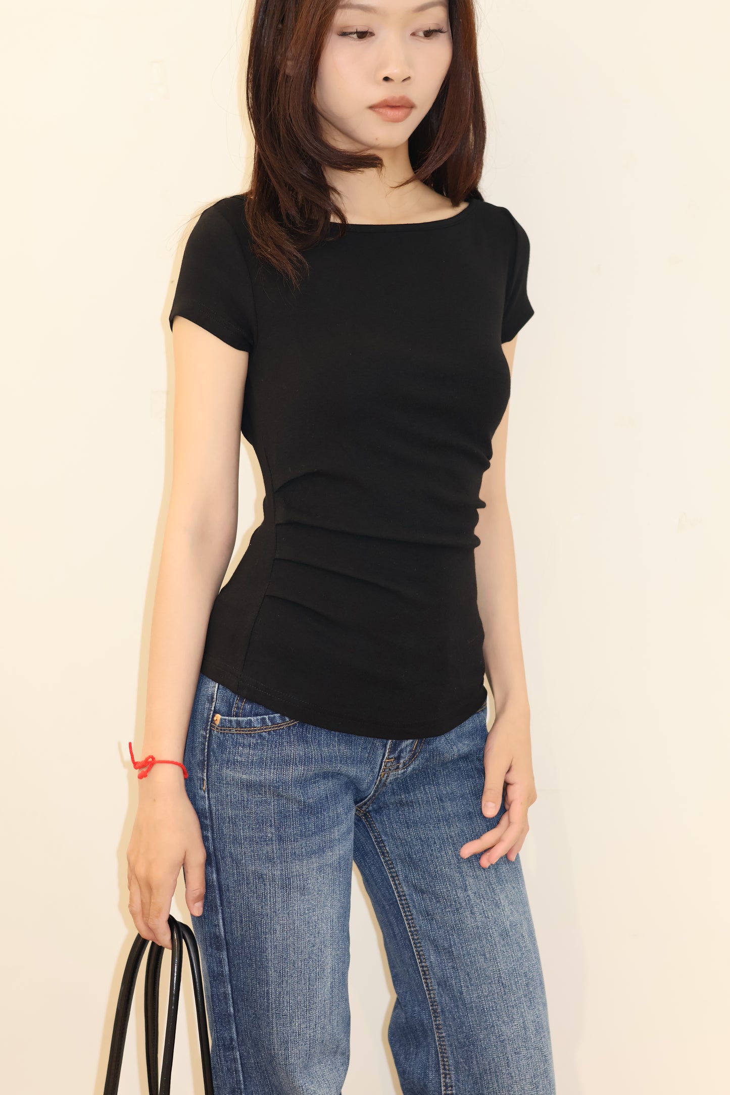 BOAT NECK BUCKLED BACK TOP