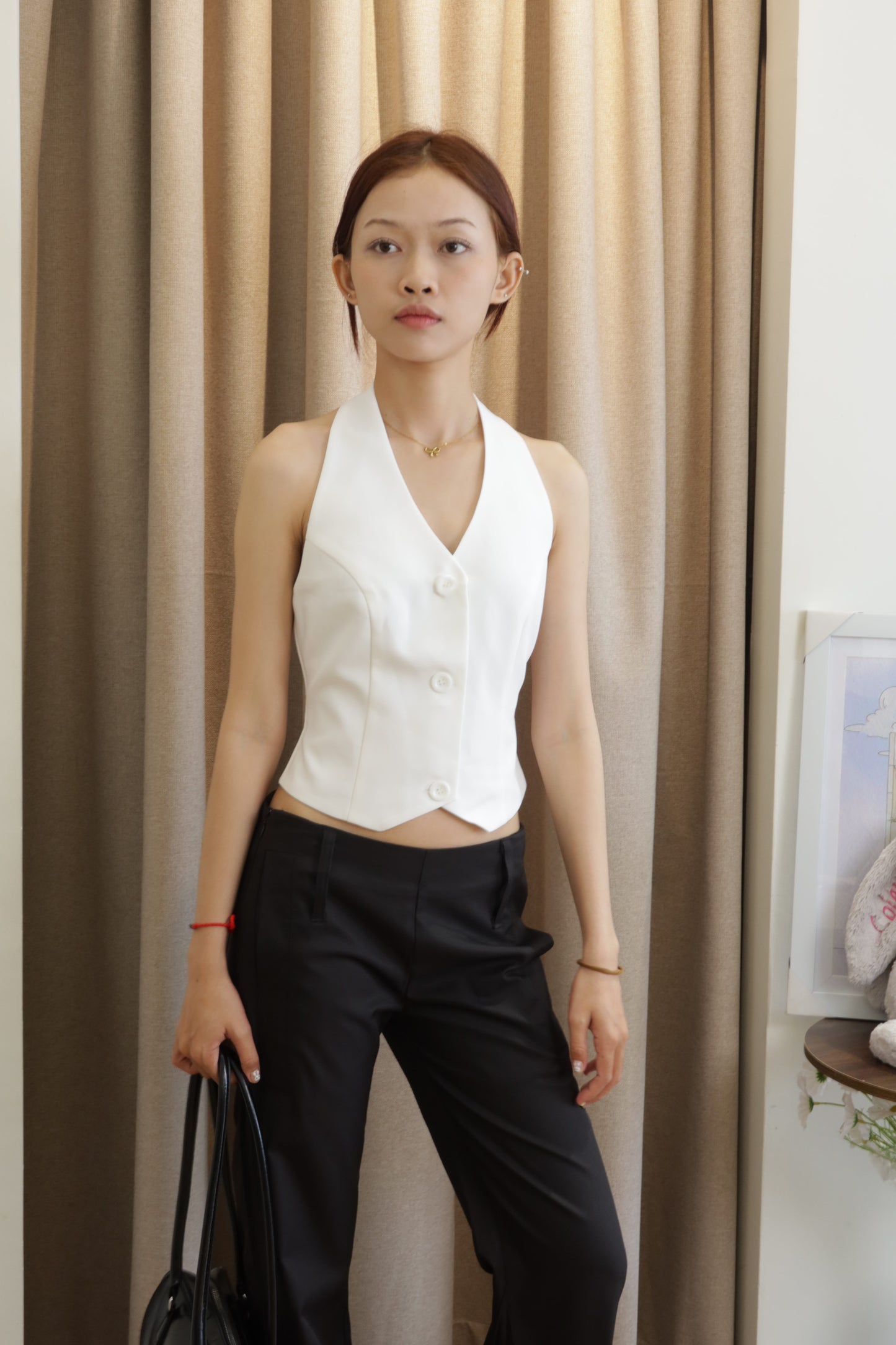 cropped sleeveless vest