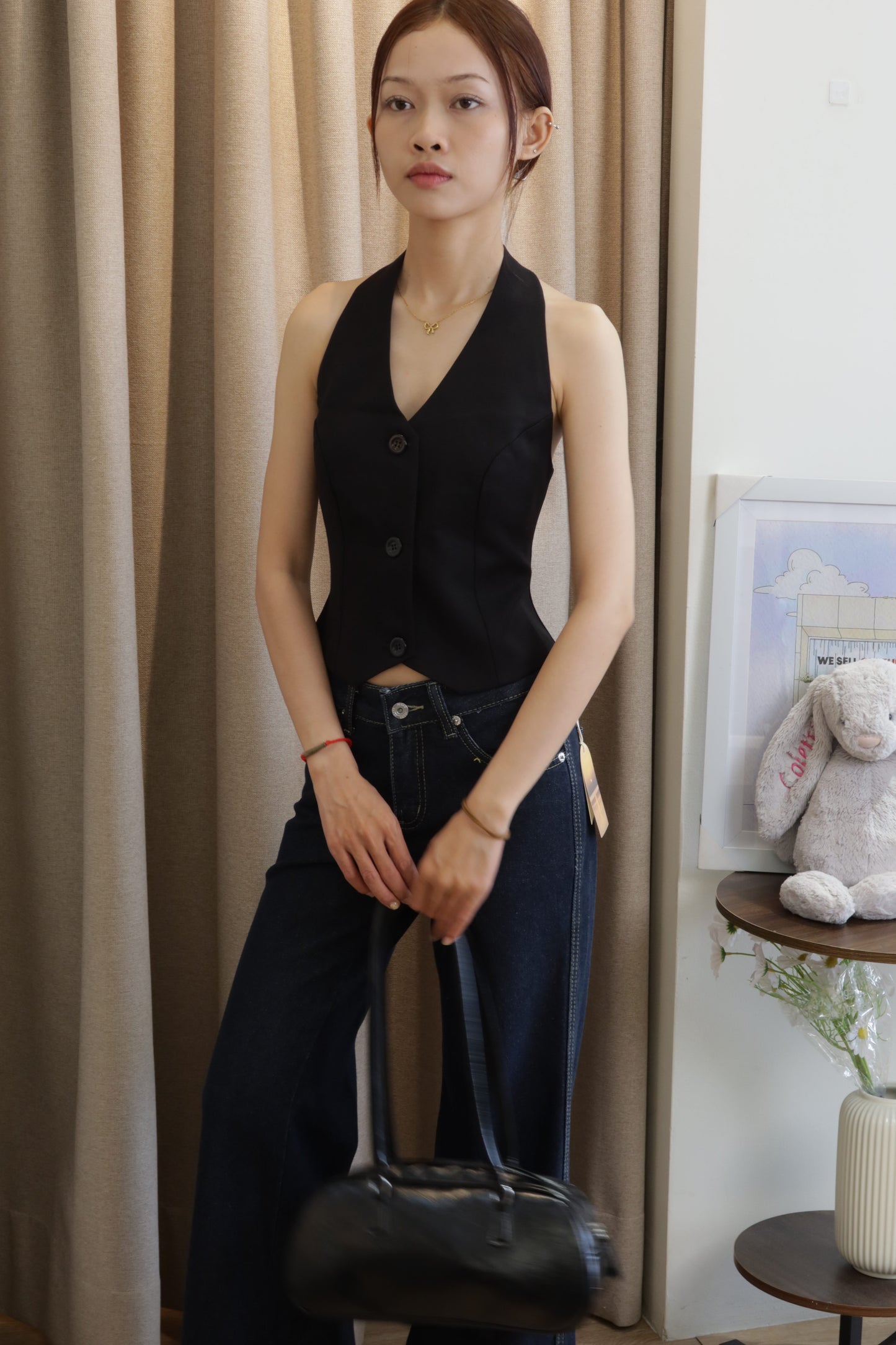 cropped sleeveless vest