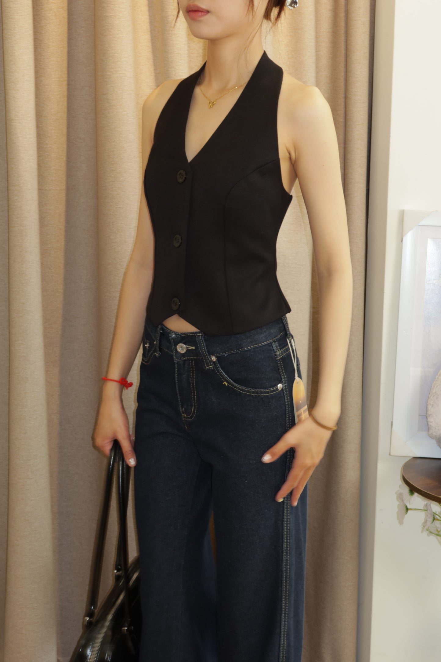 cropped sleeveless vest