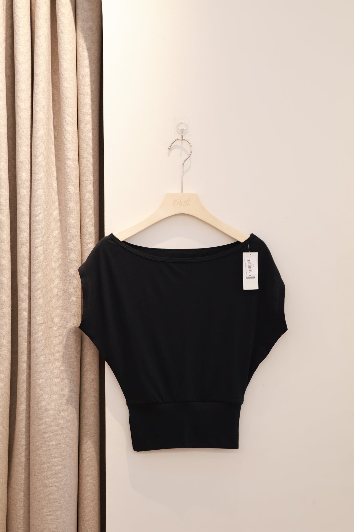 HOLLISTER Polka Dot One-Shoulder Top