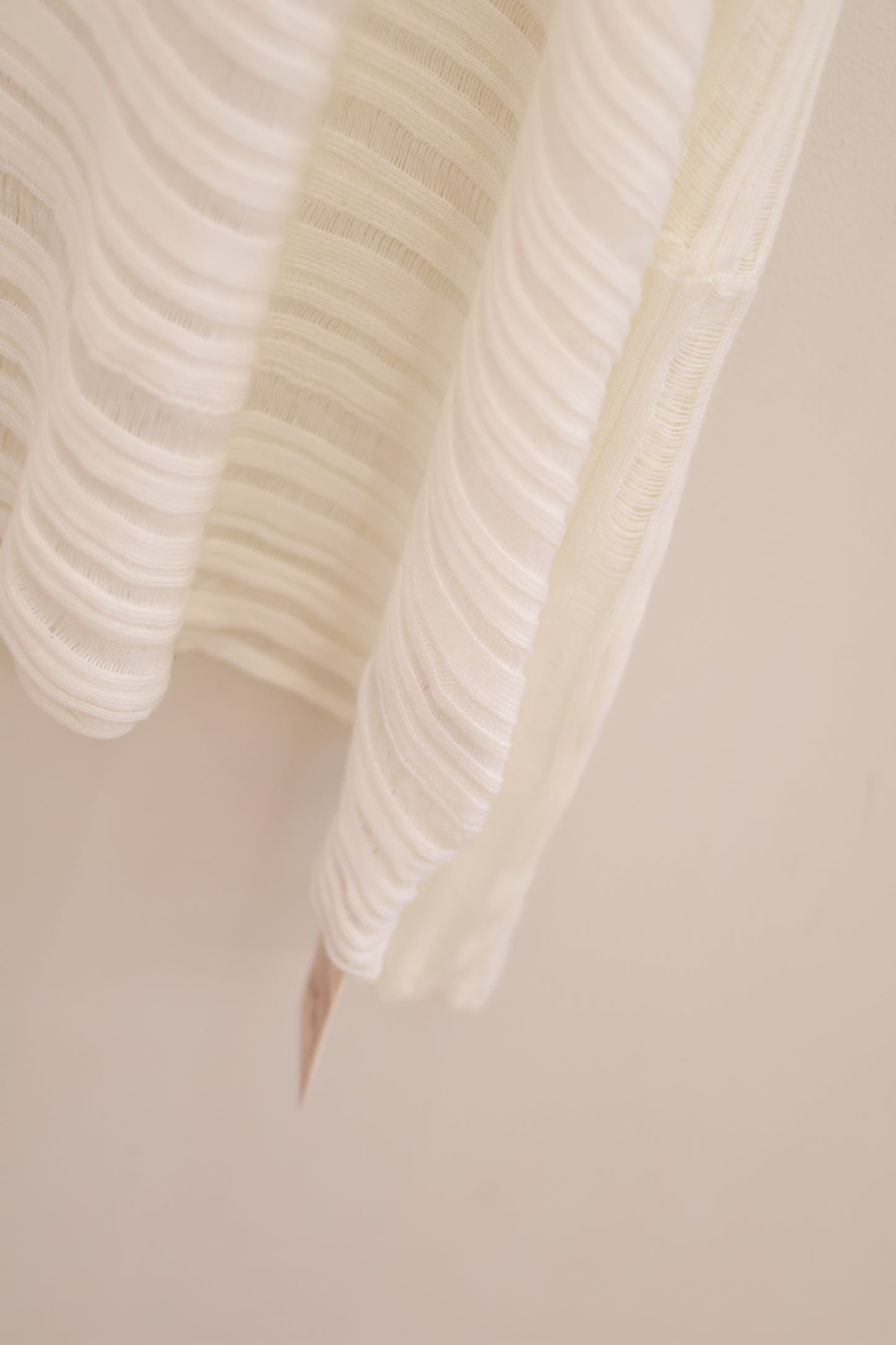 AUD Loose Off Shoulder - White