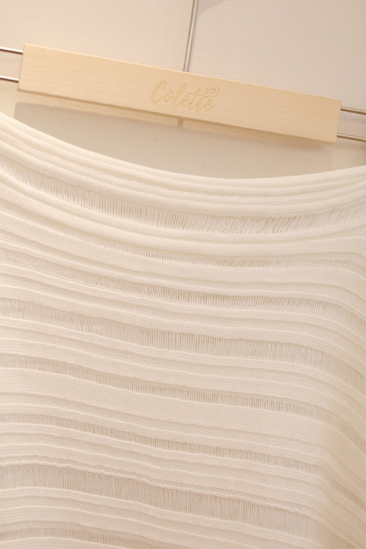 AUD Loose Off Shoulder - White