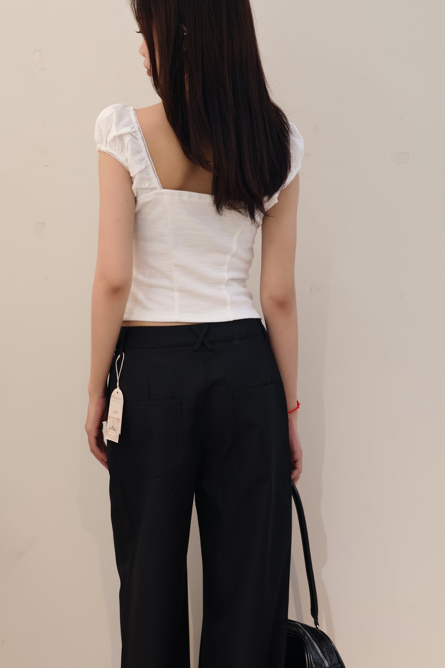 ROUND SCOOP RIBBON WHITE TOP