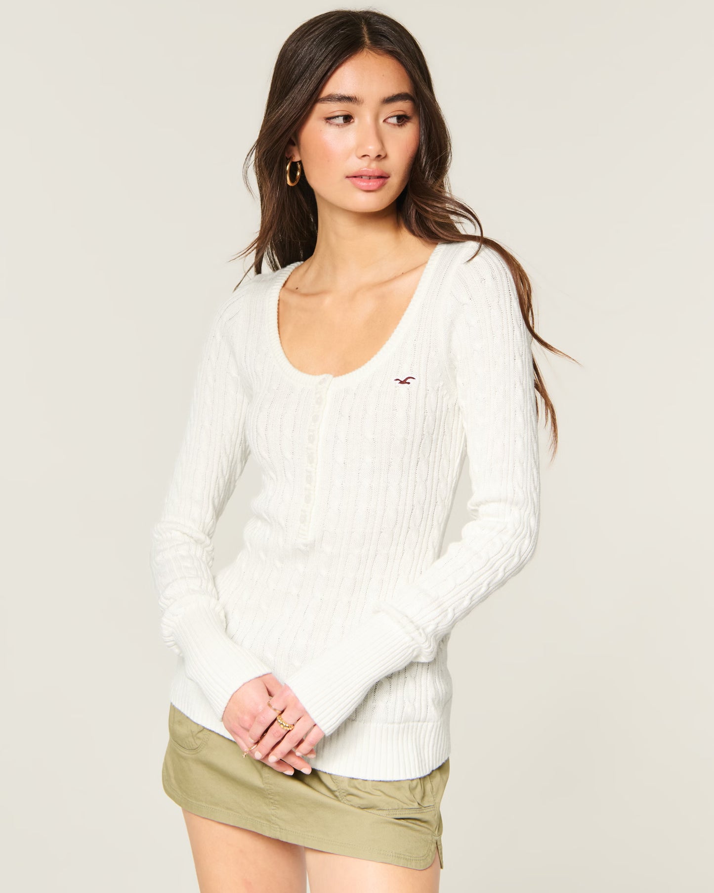 HOLLISTER BUTTONED KNITTED SWEATER