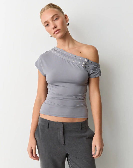 GLASSONS Off Shoulder Knit Top
