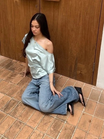 STUDIO RUE SATIN OFFSHOULDER