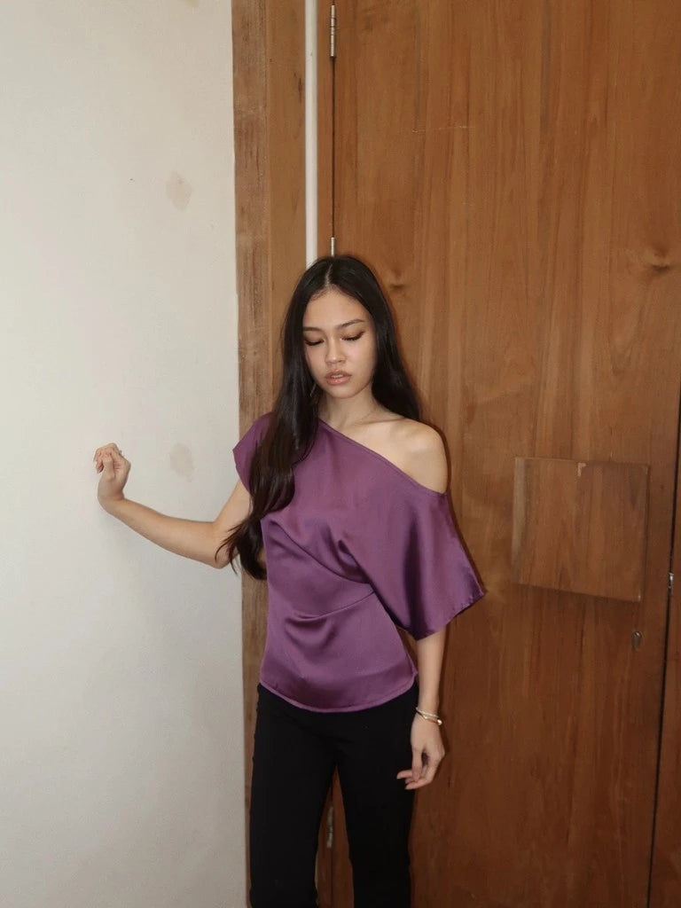 STUDIO RUE SATIN OFFSHOULDER
