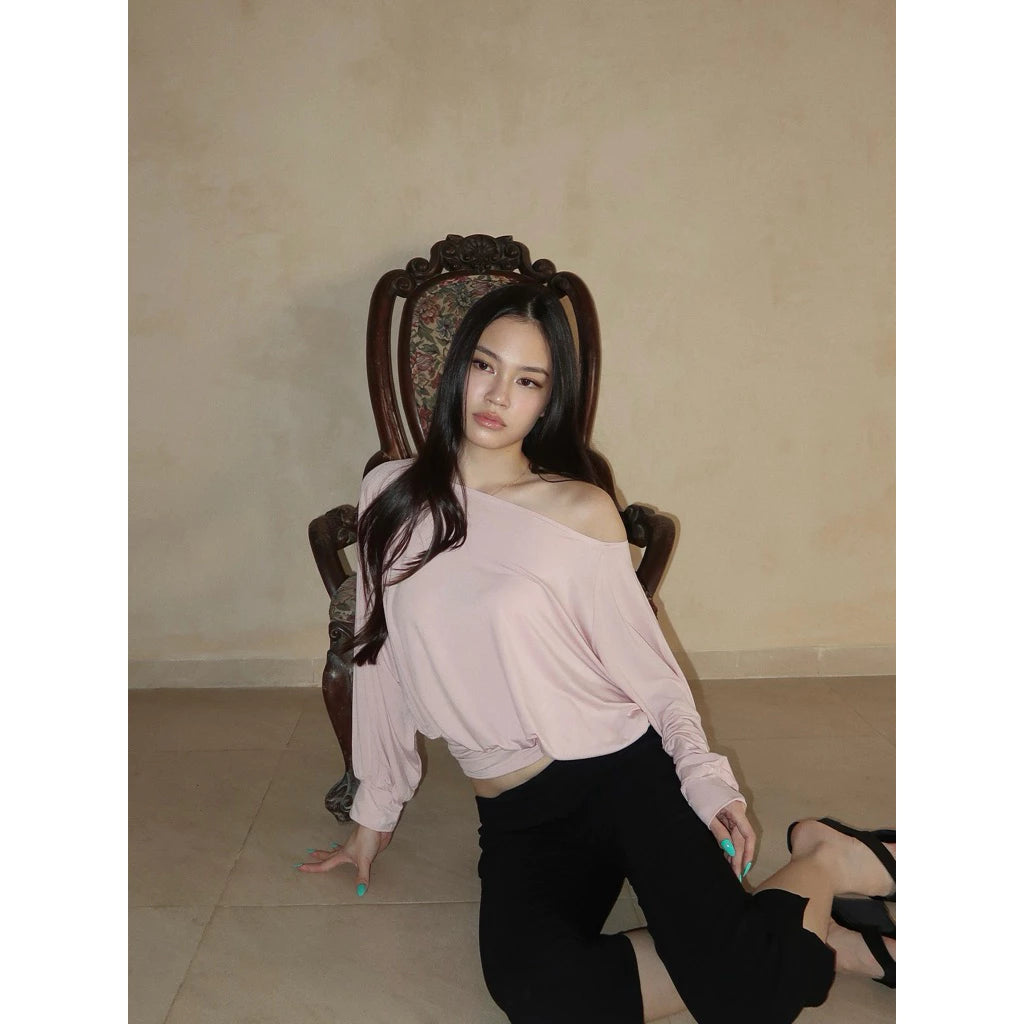 STUDIO RUE SLOUCHY TOP