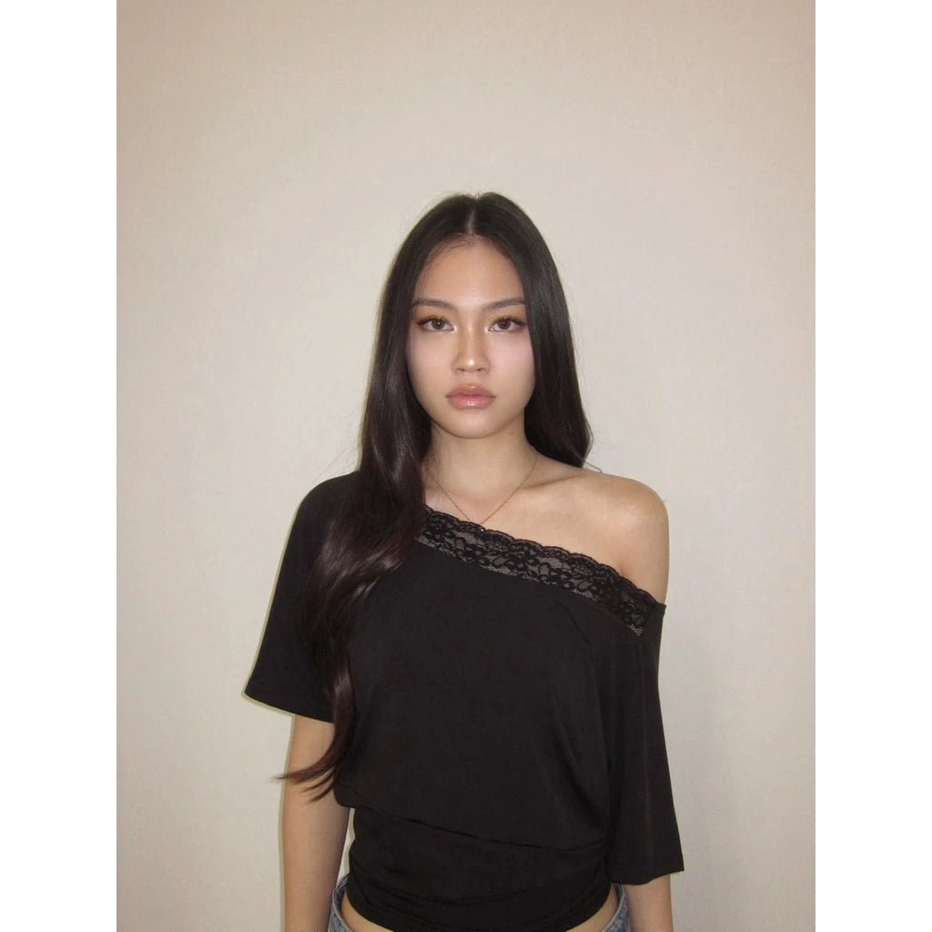 STUDIO RUE LACY TEE