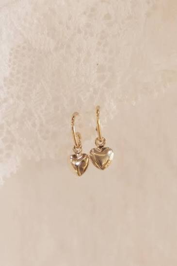 BRANDY HEART CHARM EARRINGS- GOLD