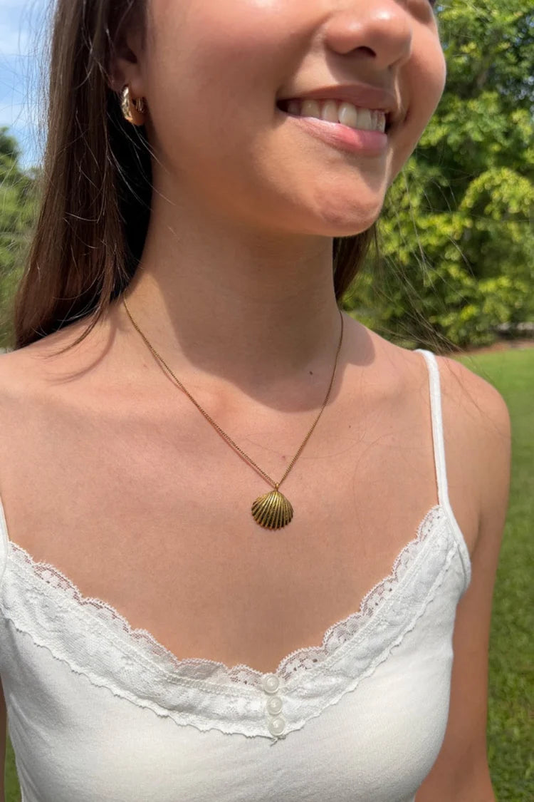 BRANDY Seashell Necklace -GOLD