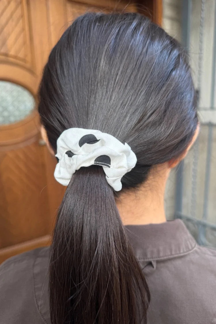 BRANDY POLKA DOTS SCRUNCHIE  -WHITE